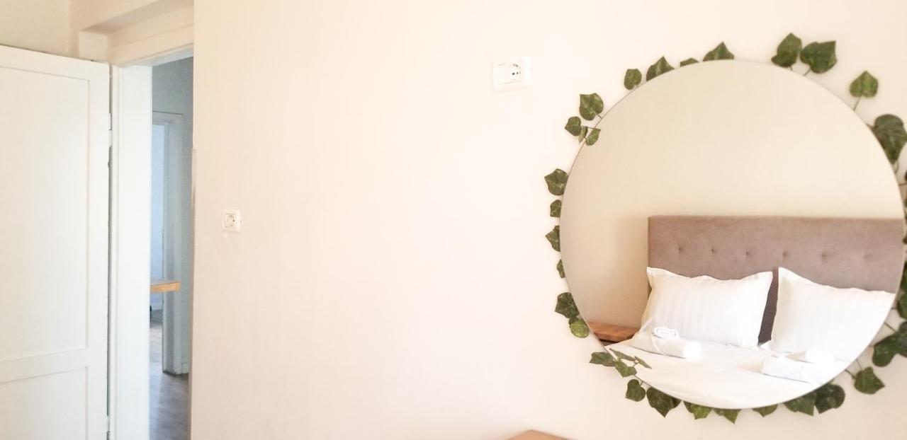 Spacious And Cozy Apartment - Ajia Apartment 티라나 외부 사진